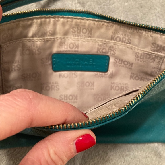 Michael Kors wallet clutch - Picture 4 of 8